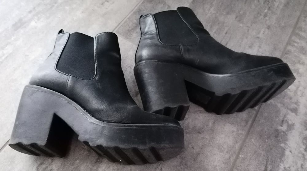 Damenschuhe: Schuh Gr. 37 schwarz – Gebraucht aus Entlebuch von Waldschratt65 2