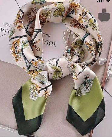 Vintage Blumen Schmetterling Bedruckte Quadratische foulard