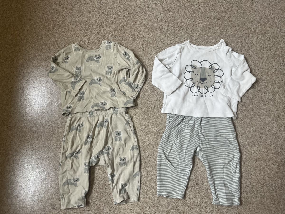 Lotti & Set di vestiti: Kleiderpaket Grösse 68 – Usato da Baldegg venduto da Livio. 1