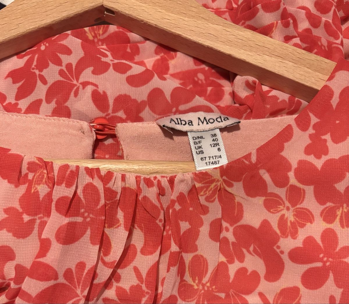 Alba Moda Kleider: Kleid Alba Moda Gr. 38 – Gebraucht aus Glarus von NaSaGaTh 3