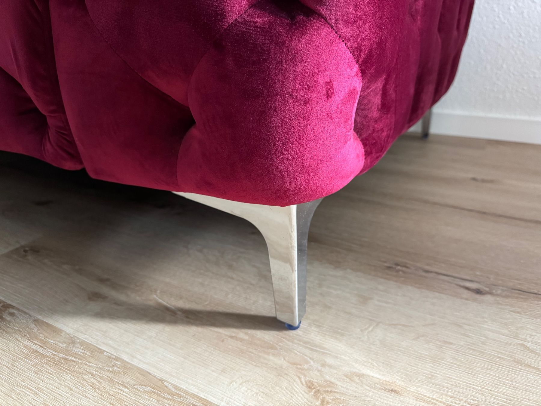 Divani: Chesterfield sofa x1 + 1 pouf – Usato da Zollikon venduto da Marsat25 3