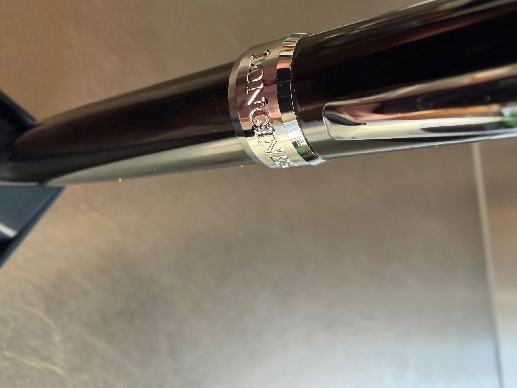 Penna & Evidenziatori: Longines Metall Kugelschreiber Schwarz - orginalverpackt – Nuovo e nell'imballaggio originale da St.Gallen venduto da Boergie 5