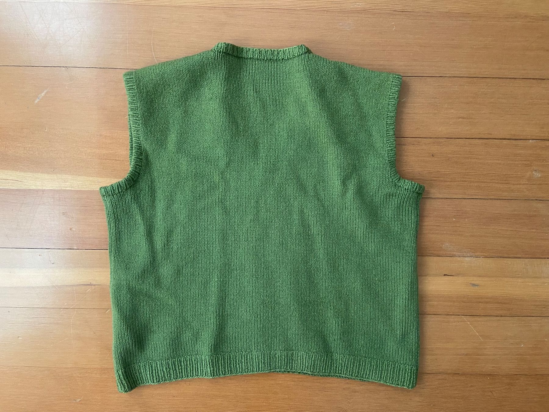 Gilets: wolle Strickweste Grün – D'occasion à Niederrohrdorf par Lou_9hq6 2