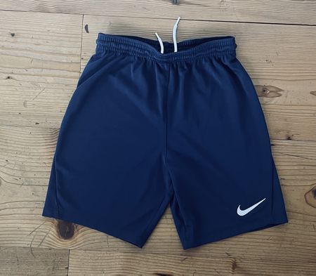 Short Nike - comme neuf - Taille 12/13A (151/160 cm)