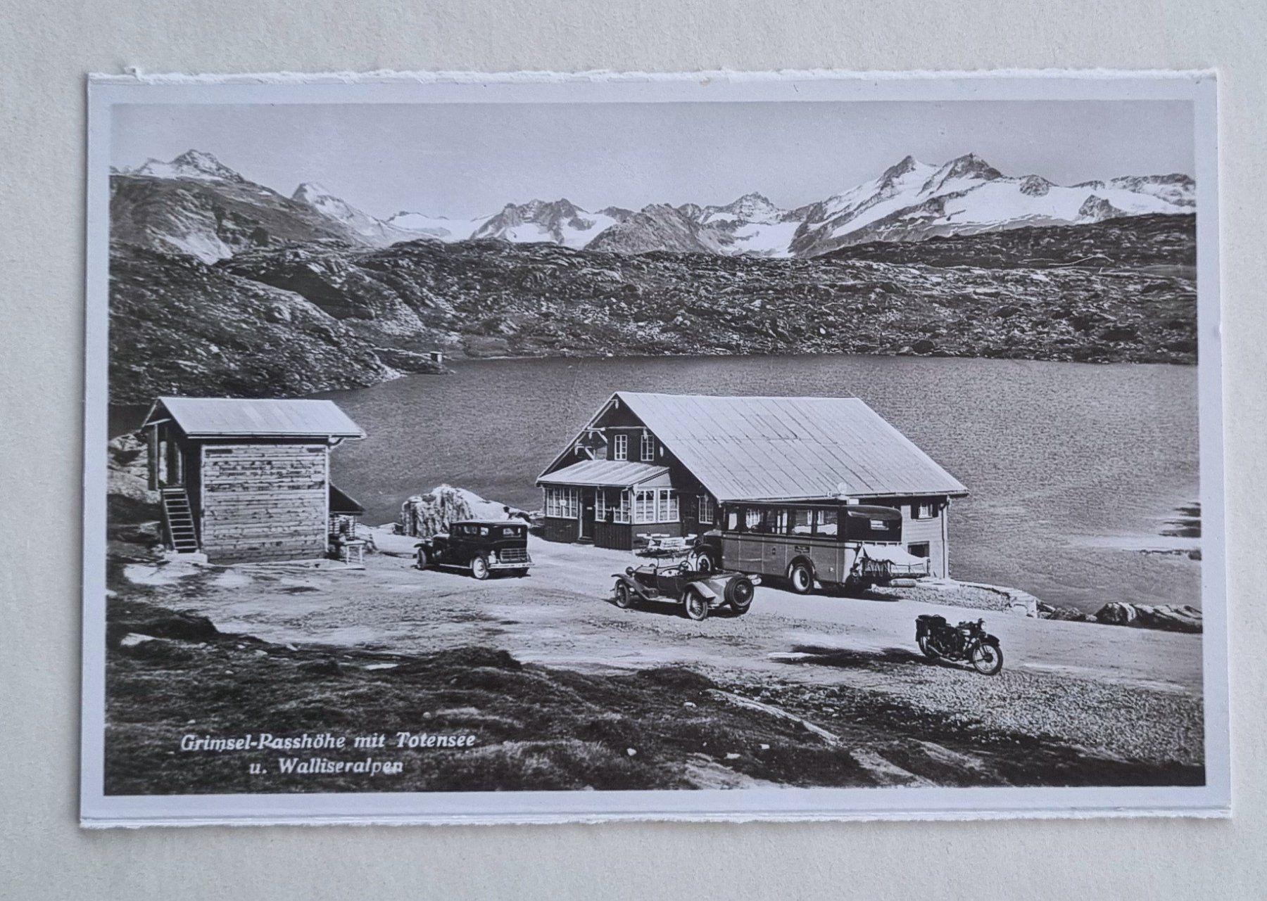 Ansichtskarten: Grimsel Passhöhe - Totensee - Postauto - Töff - Oldtimer – Gebraucht aus Rothrist von RROENK
