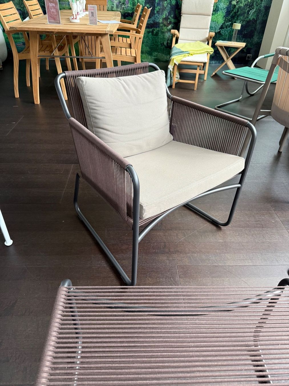 Poltrone: Sessel mit Hocker, Harp 311, Roda – Nuovo (secondo la descrizione) da Kriens venduto da AmreinWohnen 1