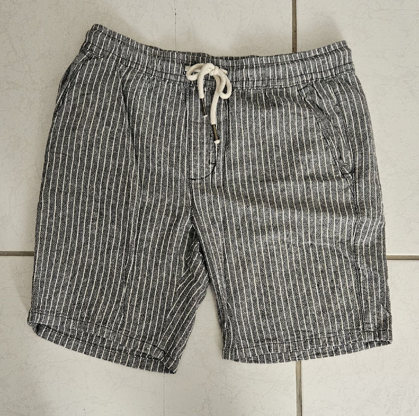 Pantaloni: Shorts gr. S – Nuovo (secondo la descrizione) da Wohlen AG venduto da france19m
