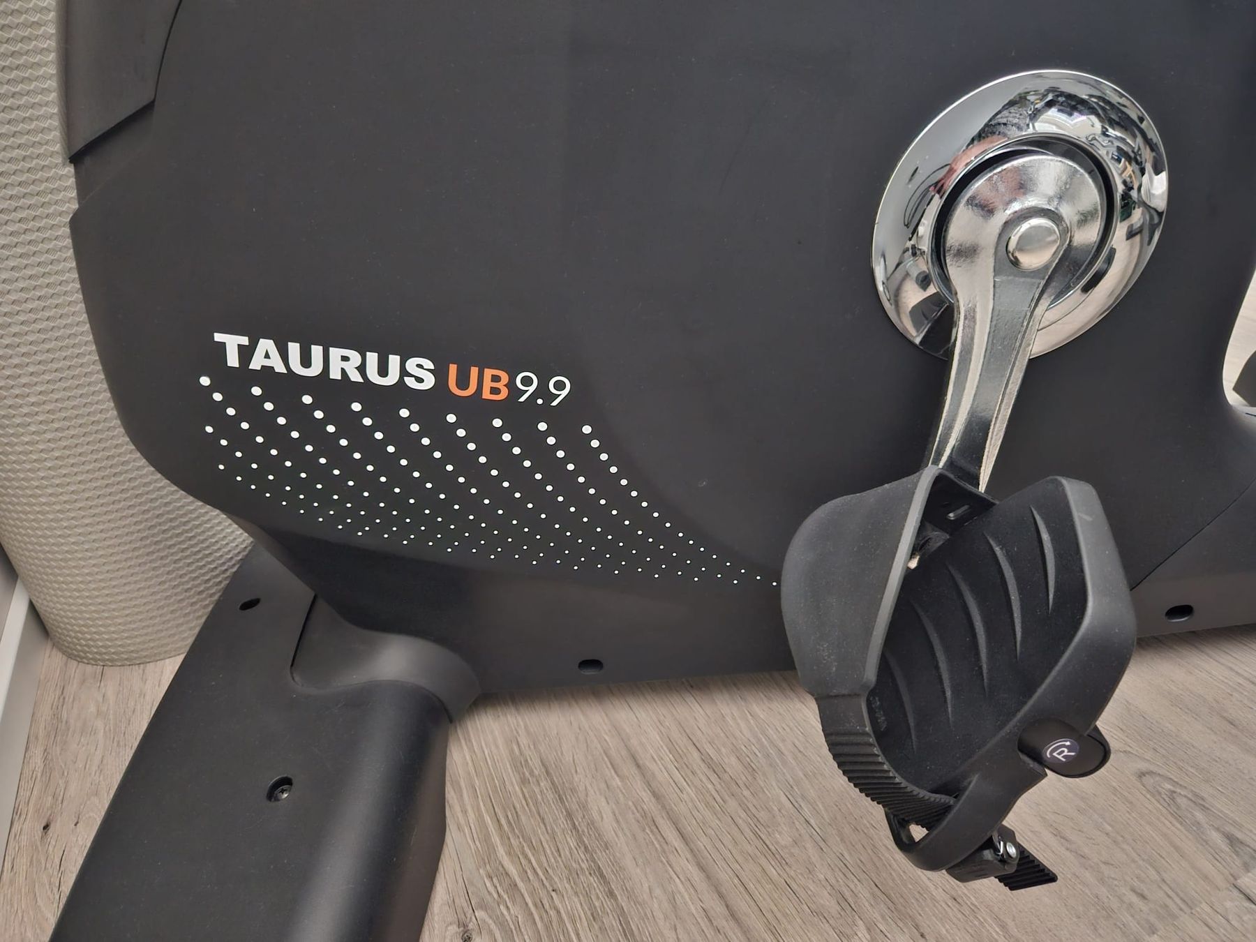 Taurus Hometrainer: Fahrradtrainer Taurus UB9.9 guter Zustand – Usato da Waltenschwil venduto da Grillchef 3