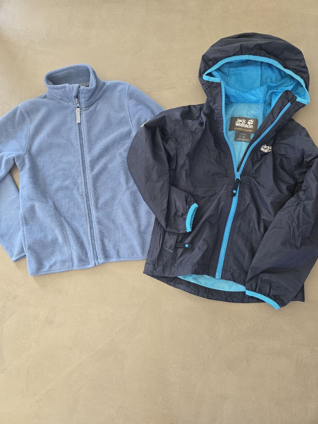 Lotti & Set di vestiti: Regenjacke Fleecjacke 122/128 – Usato da Büron venduto da Liv7