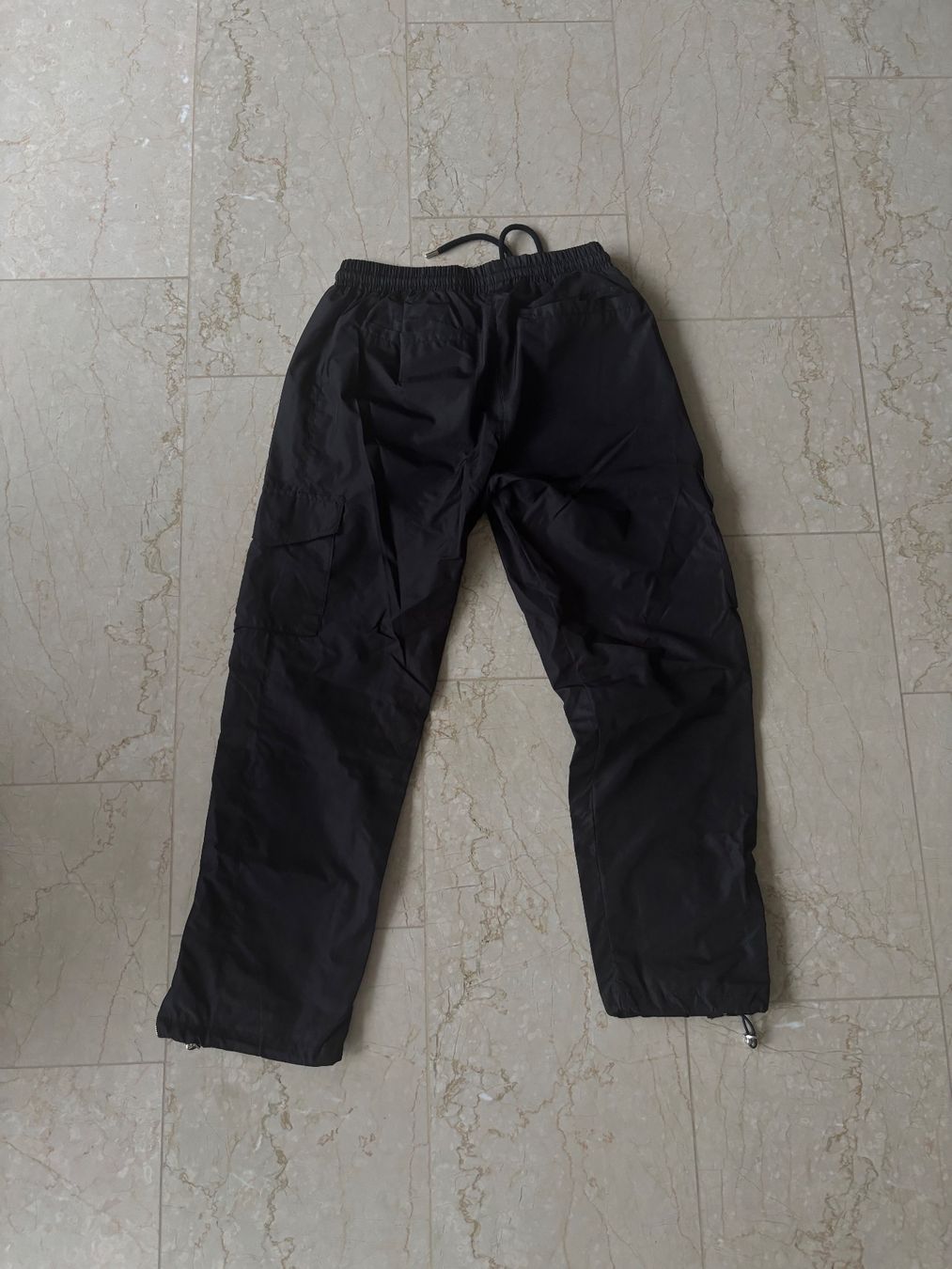 Pantaloni: Schwarze Elevate Trainingshose / Jogginghose, Grösse M! – Usato da Reinach BL venduto da Evelyne66 2