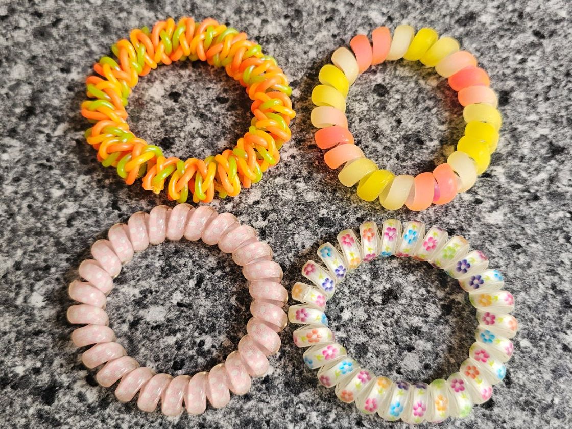 Accessori per capelli: 4 Haargummi/ Spiral – Nuovo (secondo la descrizione) da Geuensee venduto da jes_9xyk 1