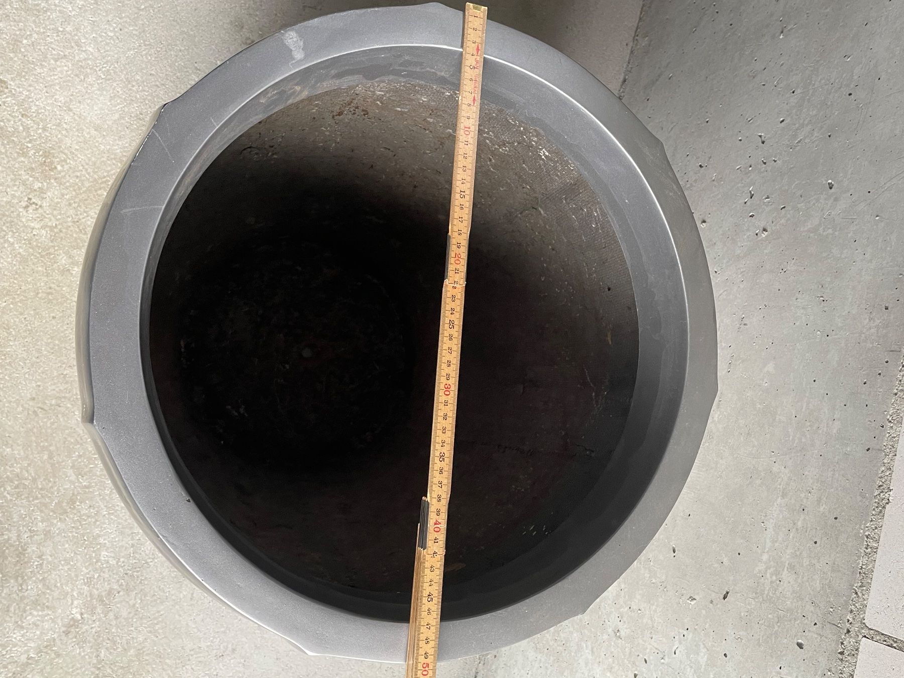 Vasi per fiori: Pflanzentopf gross – Usato da Rothrist venduto da lae_cbm8 1
