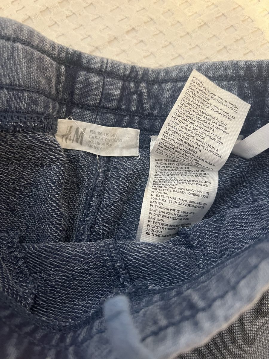 H&M Pantaloni: H&M TRAINERHOSE JOGGER BLAU GR 116 – Usato da Basel venduto da theo-g77 2