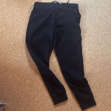 Schwarze BOSS Jogginghosen Grösse S, leicht und bequem