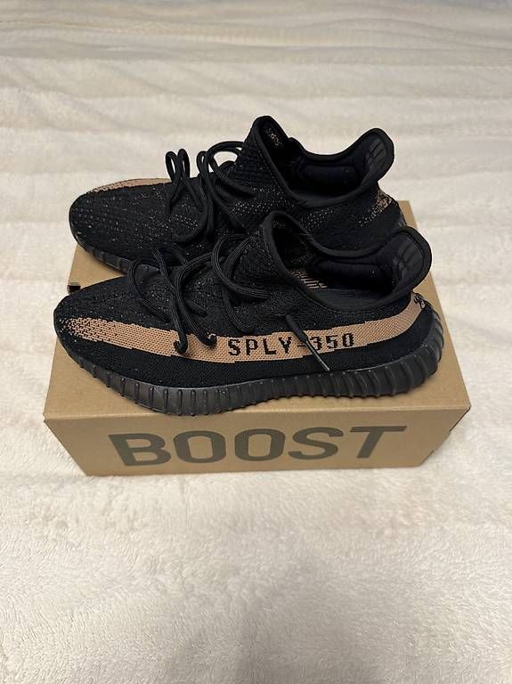 Scarpe da uomo: Yeezy Boost 350 / schwarz – Usato da Biel/Bienne venduto da http.tanja 2