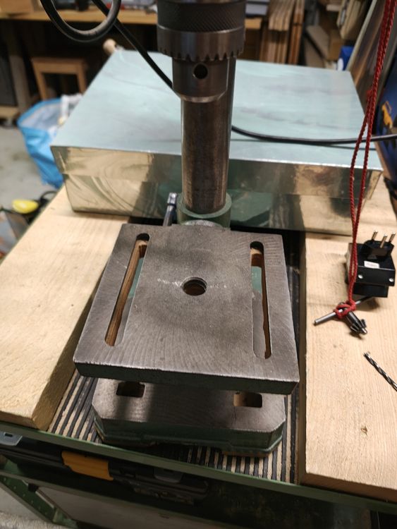 Perceuses: Ständer Bohrmaschine – D'occasion à Brislach par d.baumgartner.82 1