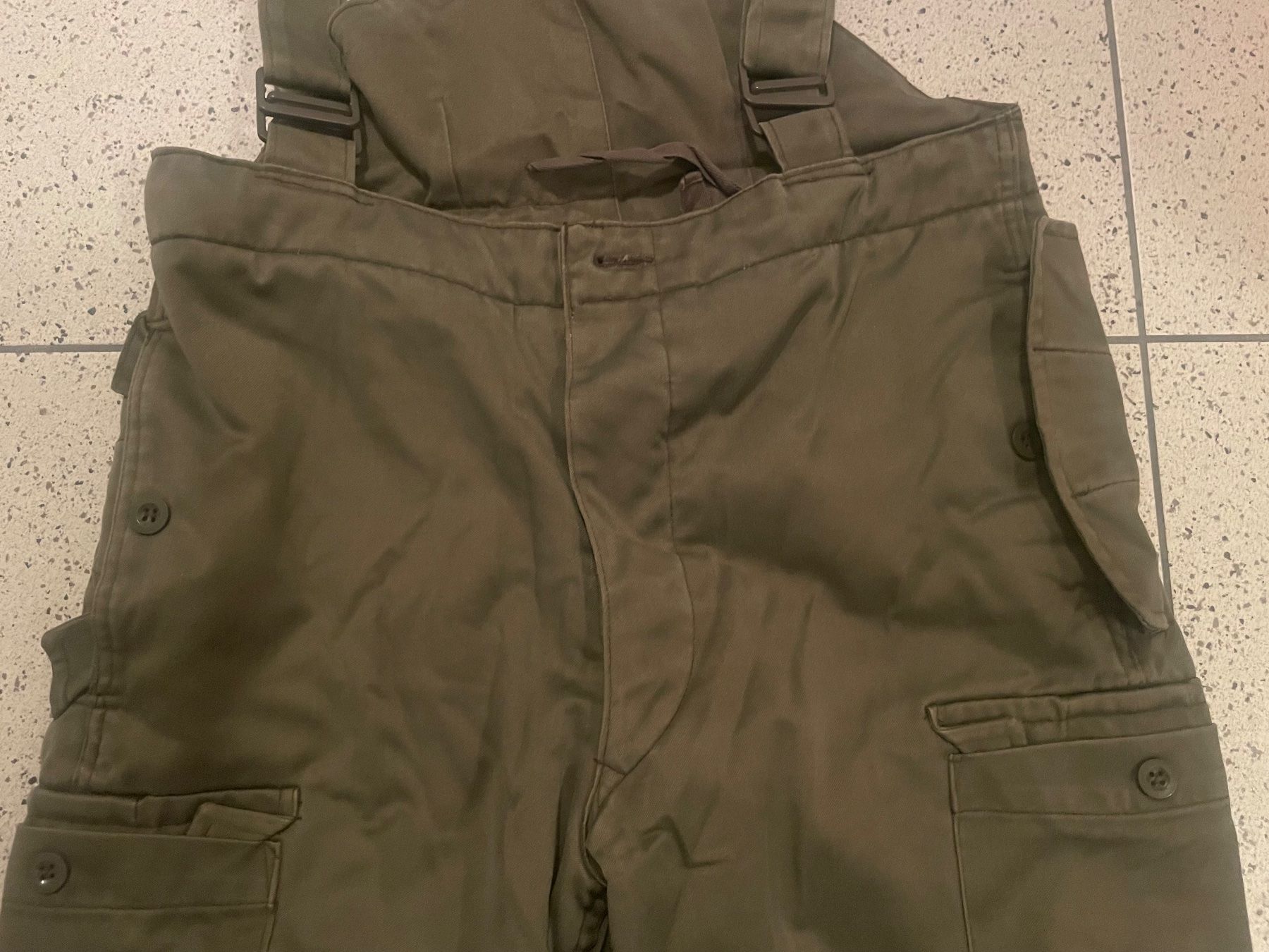 Uniformi: Armee Kälteschutz Hose – Usato da Wila venduto da Lokelo 5
