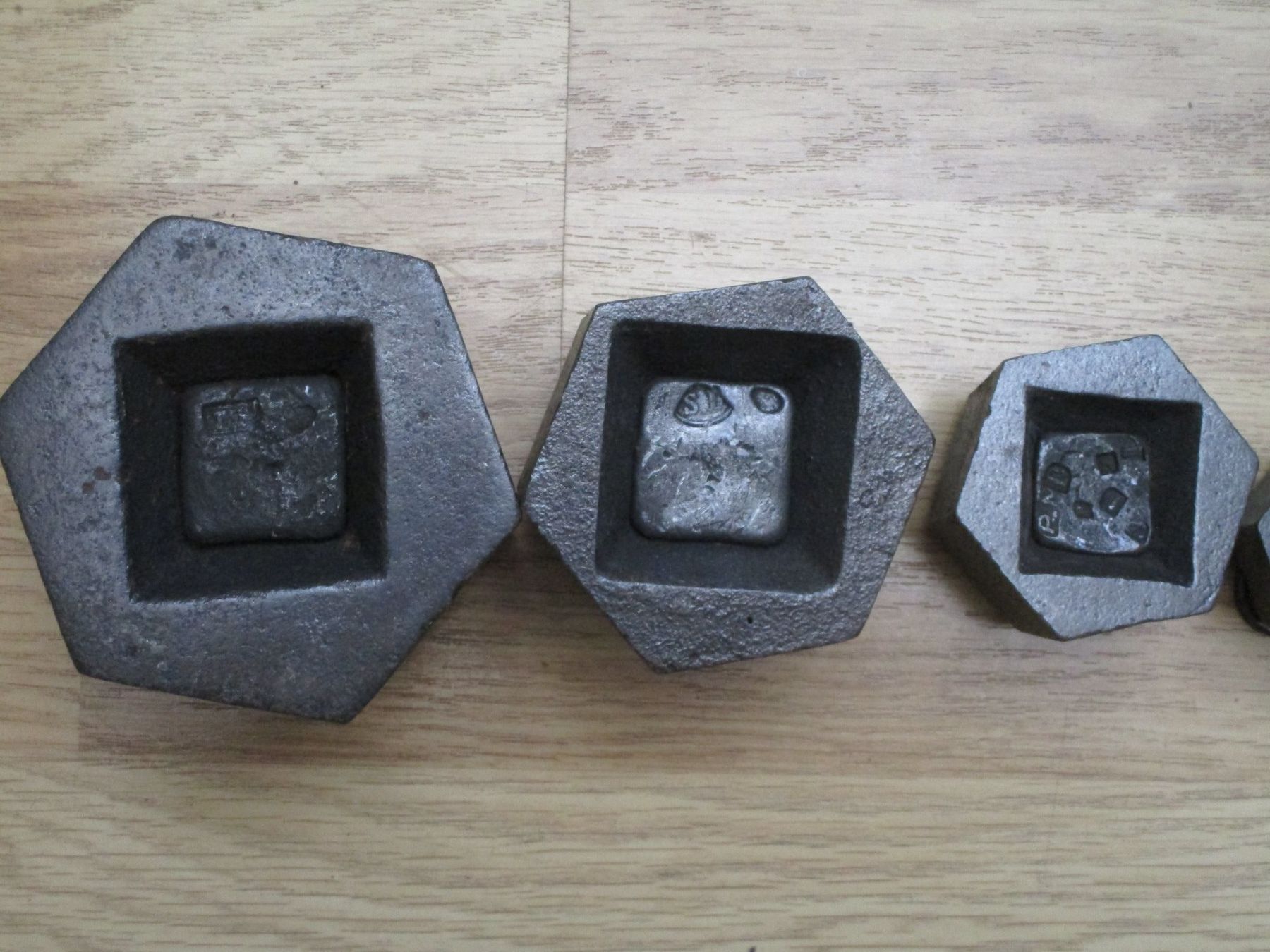 Bilance e pesi: 6 antike Gewichte  KILOG – Usato da Heimberg venduto da Lupo57 3