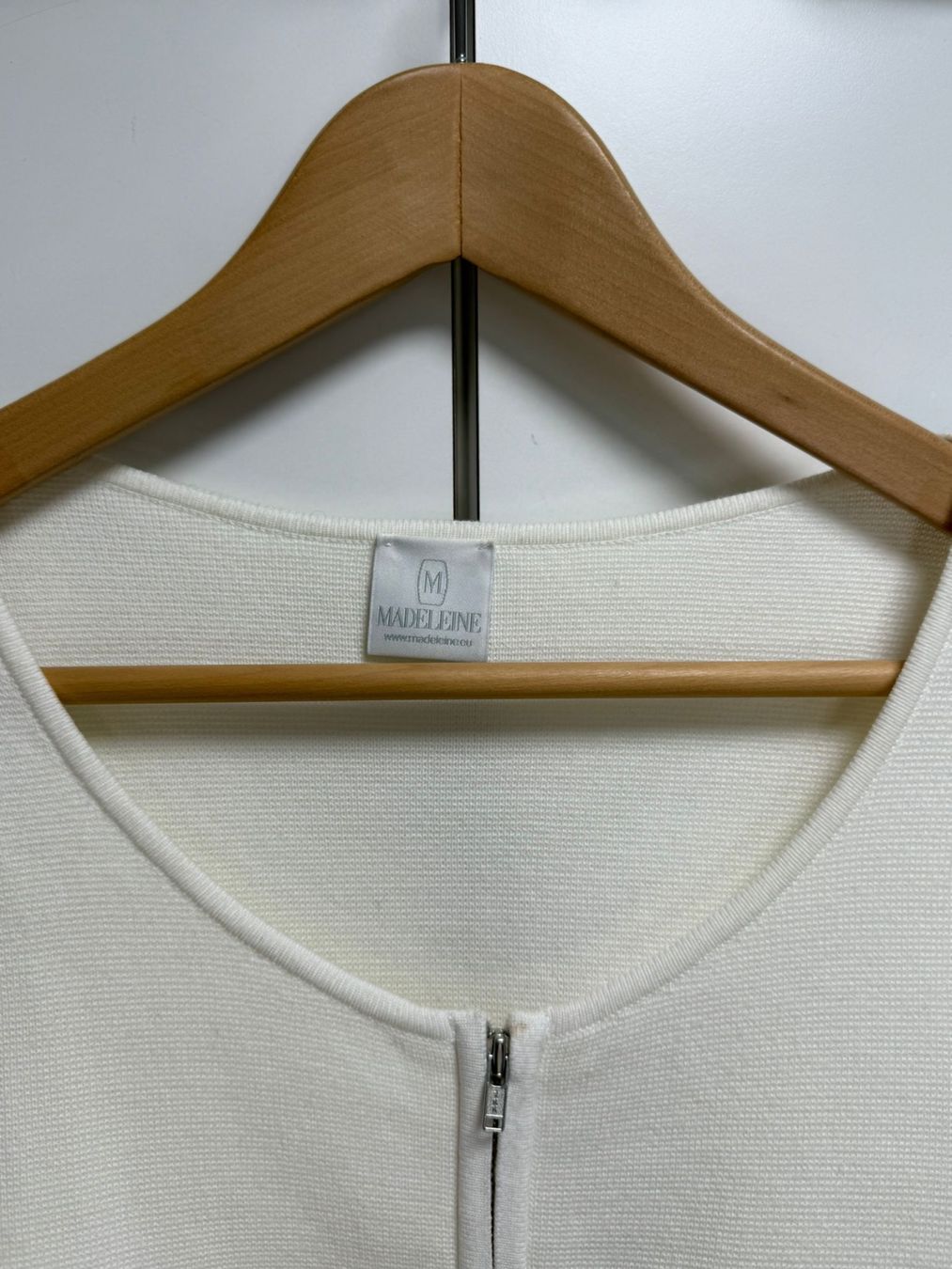 Madeleine Giacche: Madeleine Strickjacke Damen Gr. 40 – Nuovo (secondo la descrizione) da Frauenfeld venduto da LIL_NA 2