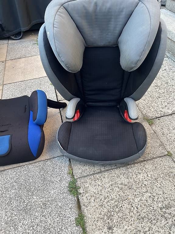 Sièges auto: Römer Kindersitz + Sitzerhöhung CHF 30. – D'occasion à Uster par ronnygoethling 3