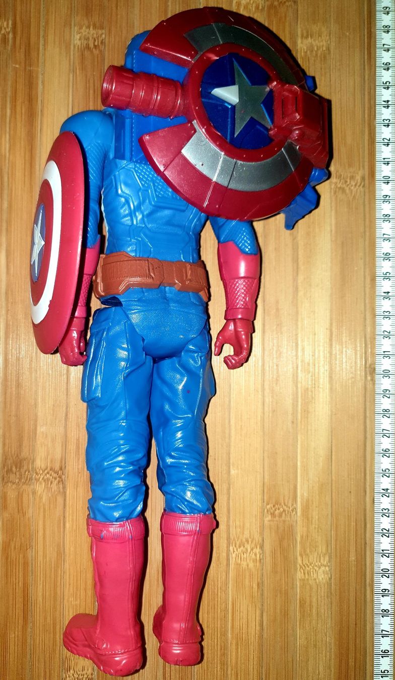 Figuren: Actionfigur Captain America (mit Schild-Rucksack) – Gebraucht aus Zofingen von Barnu21 1