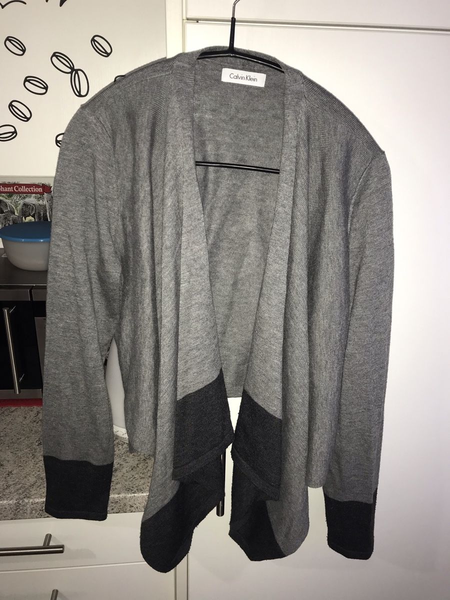 Calvin Klein Bolero: CALVIN KLEIN BOLERO GRÖSSE ONE SIZE – Usato da Basel venduto da ros_gw5v