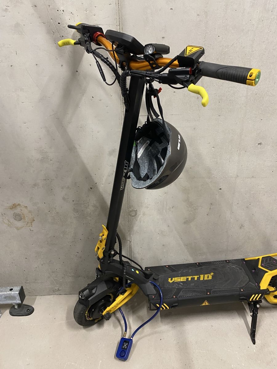 Vsett Kickboard: Elektroroller VSETT 10+, neuwertig – Gebraucht aus Appenzell von Breimann11 2
