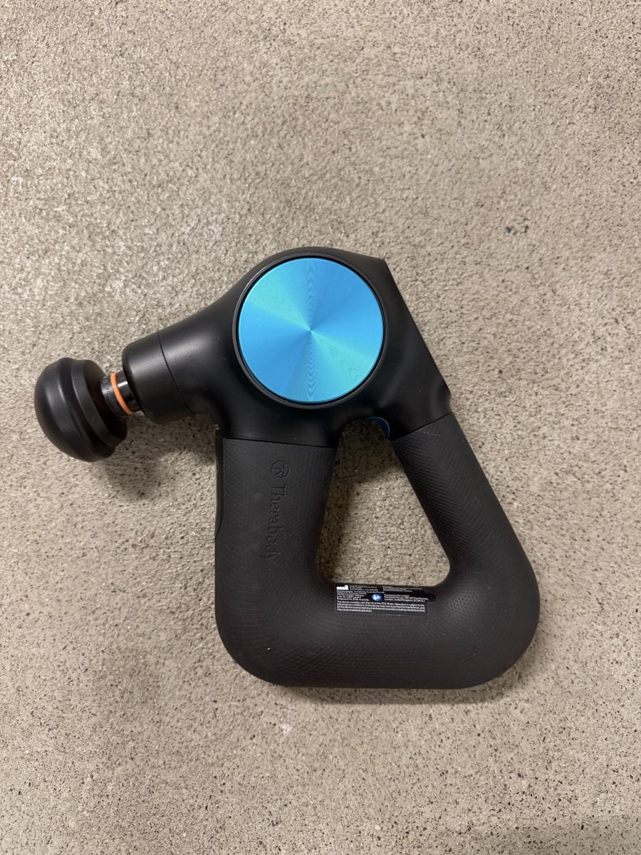 Therabody Dispositivi per massaggi: Theragun Pro Plus mit Pro Cold Attachement – Nuovo (secondo la descrizione) da Schmerikon venduto da jen_ml8q 2
