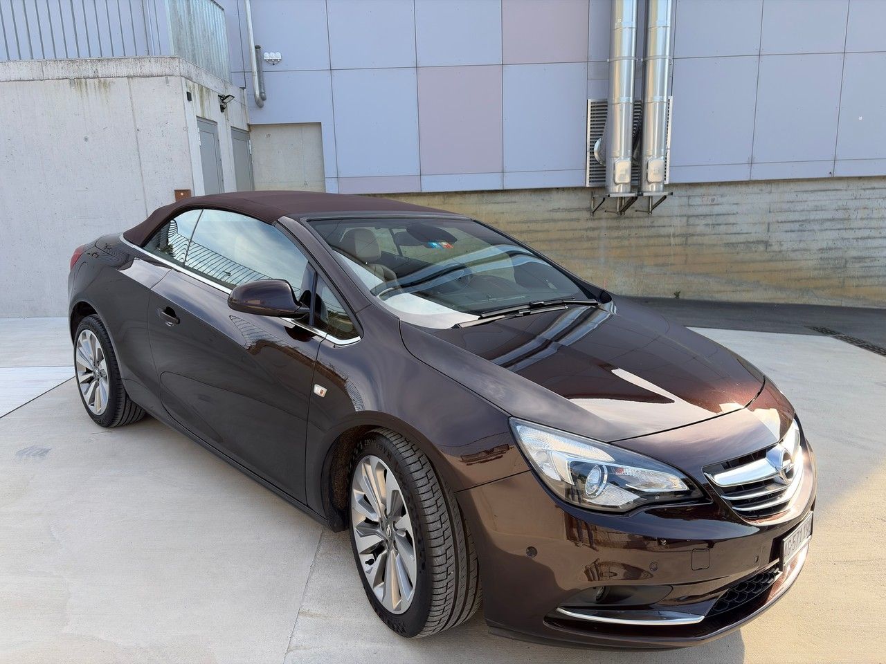 Opel Autos: Opel Cascada – D'occasion à Eyholz par tat_c9vh