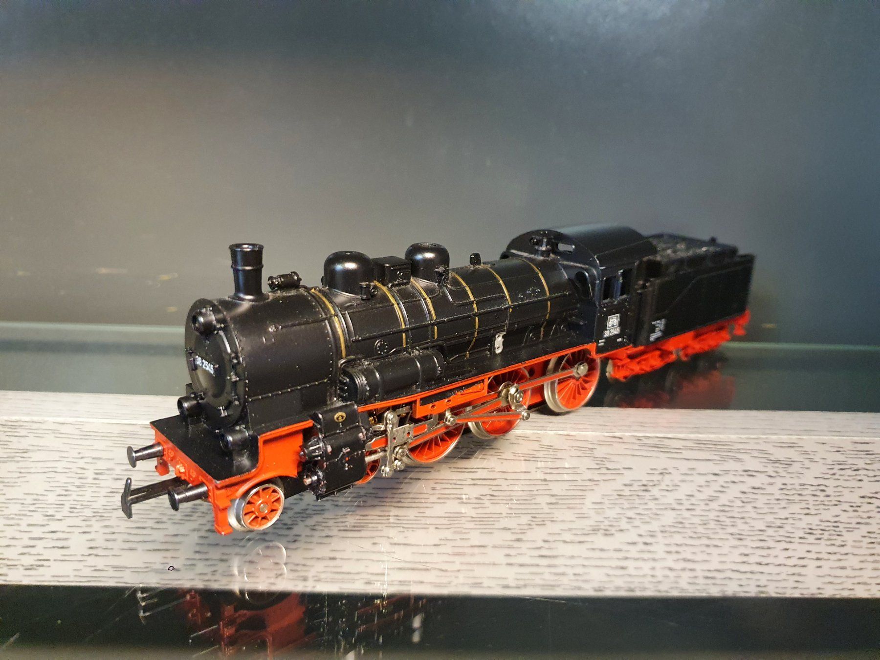 Märklin Modellini di ferrovie: MÄRKLIN: SCHNELLZUGDAMPFLOK P8 DELTA/DIGITAL – Usato da Biglen venduto da taunus82 1