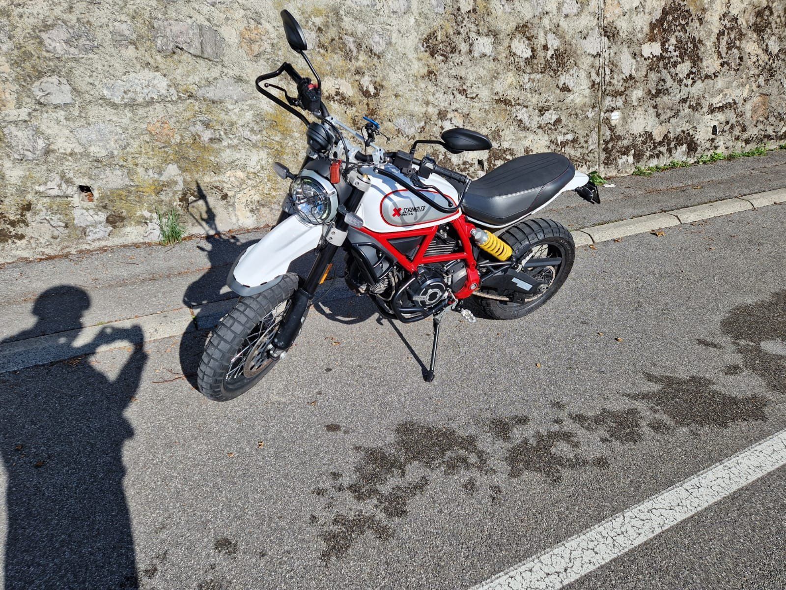 Ducati Altro: Ducati scrambler desert sled 35 kW – Usato da Montreux venduto da deyka