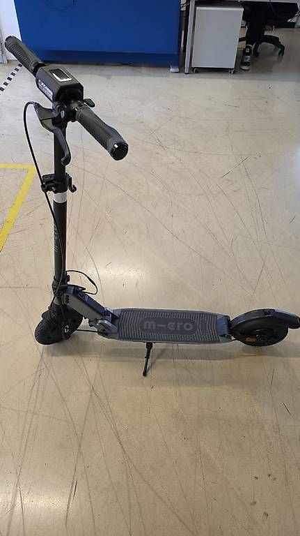 Micro Kickboard: Monopattino elettrico - Micro Merlin II – Usato da Paradiso venduto da GiacomoD 2