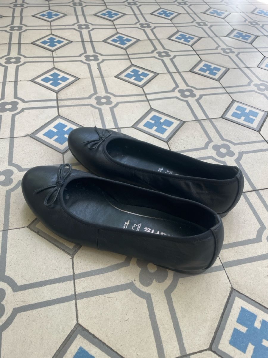 Tamaris Damenschuhe: Tamaris Ballerinas schwarz Leder – Gebraucht aus Bern von a51123m