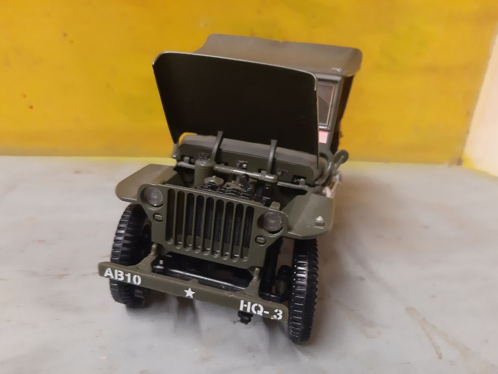 Jeep de commandement Willys, Solido 2