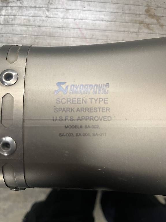 Échappements: Akrapovic Auspuff Yamaha YZ250F – D'occasion à Appenzell par Belgo 4