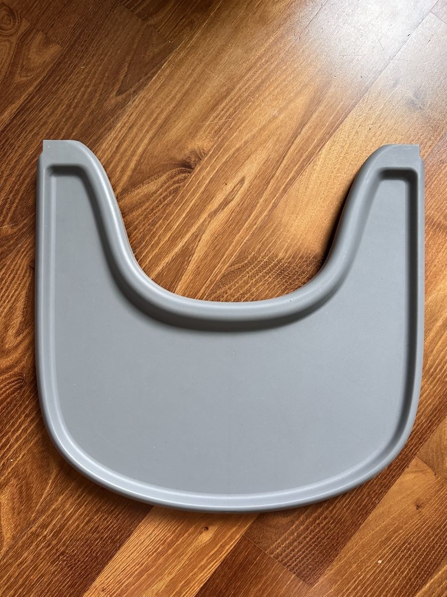 Stokke Hochstühle: Stokke Tripp Trapp Tray Tisch – Gebraucht aus St. Gallen von katheroni