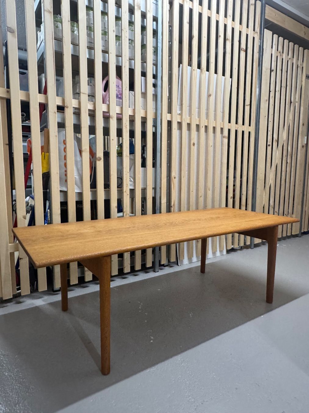 Tavoli: Hans Wegner Salontisch 15 – Usato da Glattbrugg venduto da Ohlivia