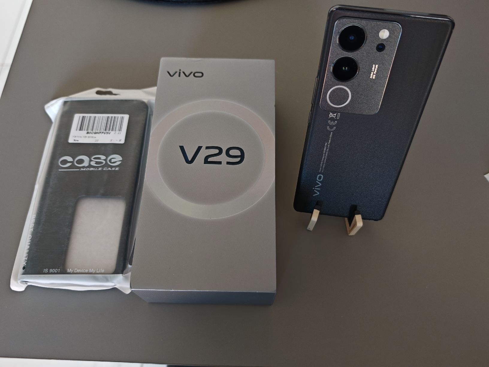 Vivo Telefoni cellulari / Smartphones: Vivo V29 – Nuovo (secondo la descrizione) da Derendingen venduto da janamari 2