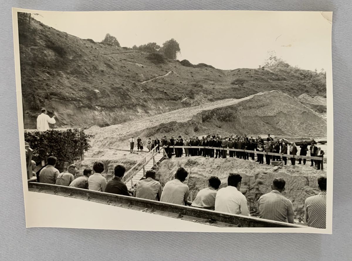 Ansichtskarten: Schweizer Architektur - Schiffenensee, FR – Gebraucht aus Düdingen von polytropon_5 2