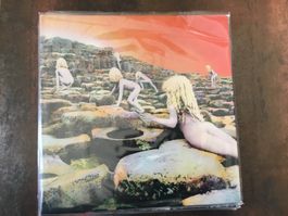 LED ZEPPELIN HOUSES OF THE HOLY ATLANTIC P8288A JAPAN VINYL