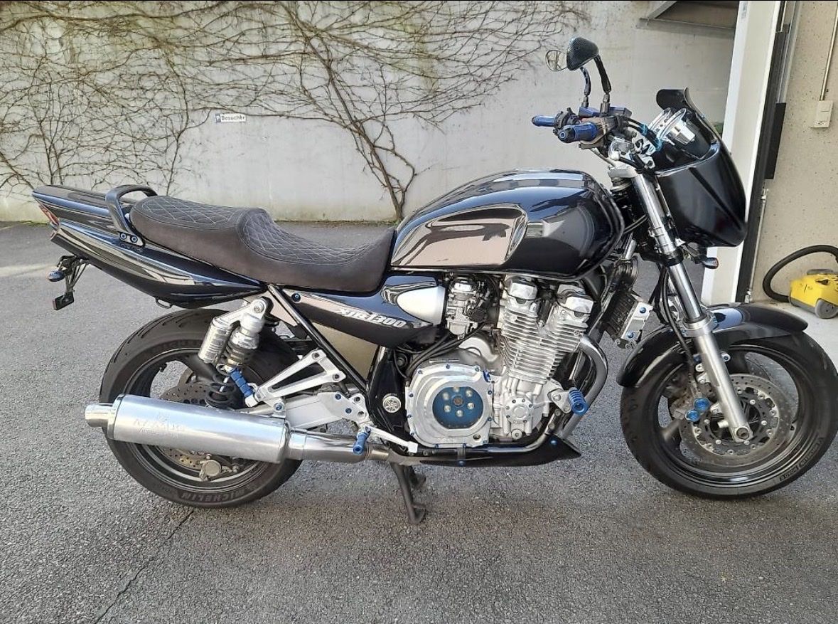 Yamaha Autres: Yamaha XJR1300 – D'occasion à Giswil par jasiandi.95