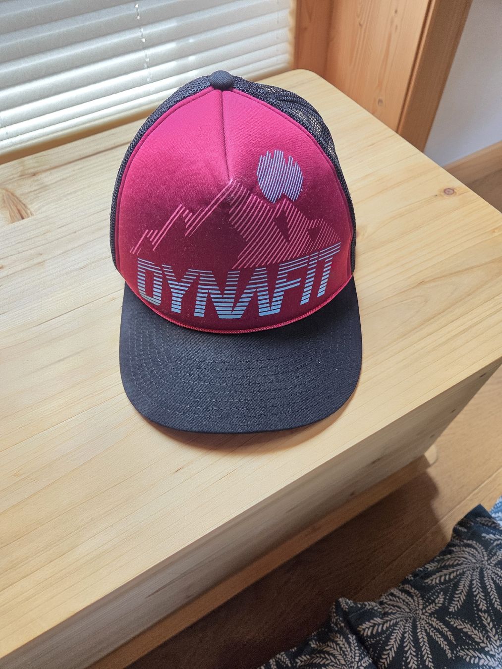 Dynafit Copricapi, berretti & cappellini: Casquette Dynafit noir rose ajustable – Usato da Praz-de-Fort venduto da val_j9xs
