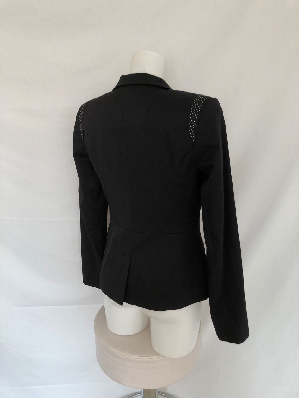 Mexx Jacken: Blazer cintré noir avec sequins Mexx taille 36 neuf – Neu und originalverpackt aus Coppet von Vanessamode 2