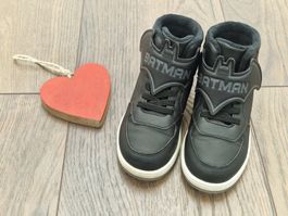Batman Kinder Sneaker schwarz gefüttert Gr 30 top Zustand