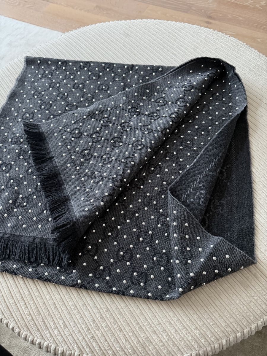 Gucci Foulards, Tücher & Schals: Gucci Schal – Gebraucht aus Birmensdorf ZH von lakii338 2