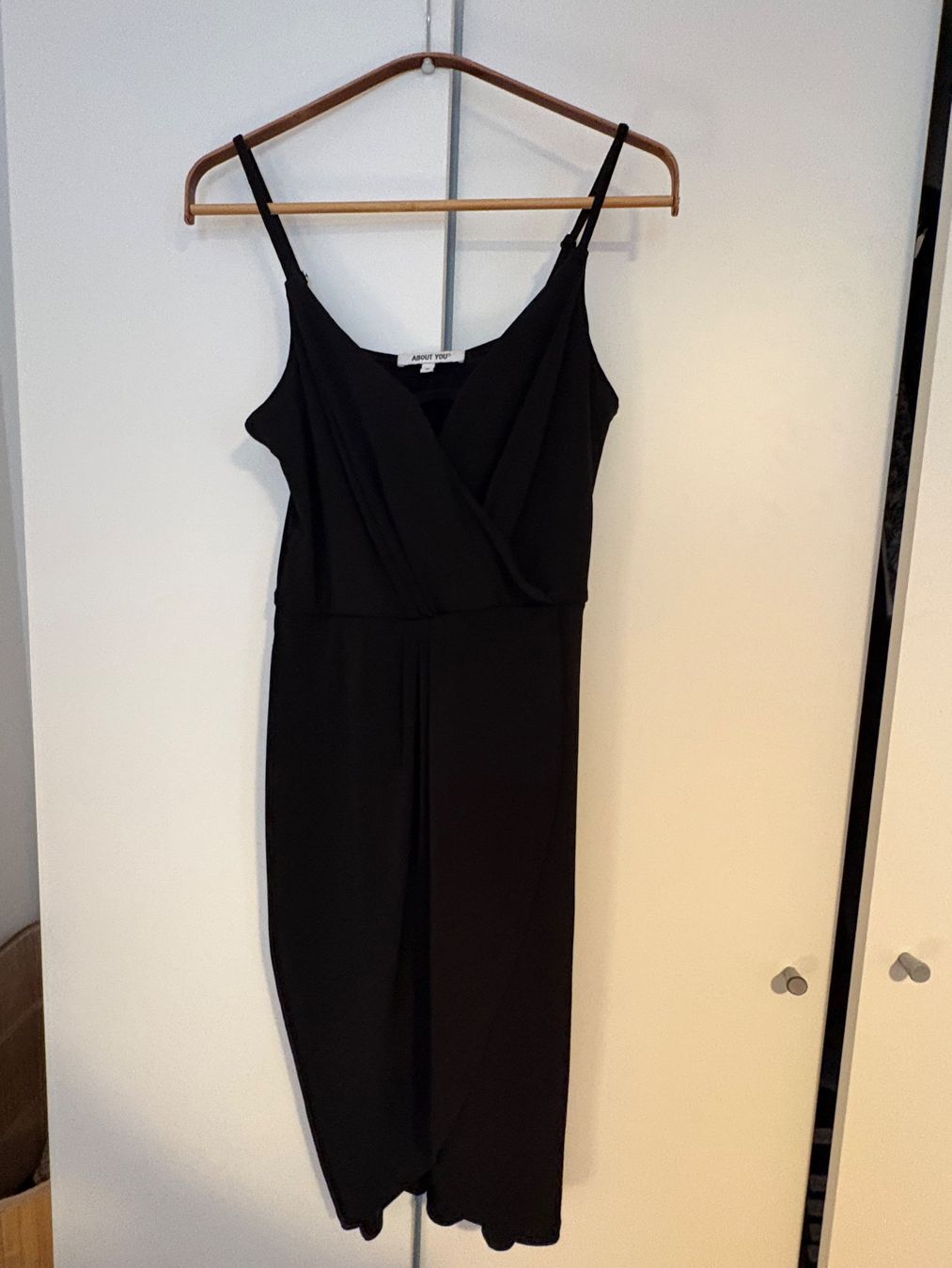 Vestiti: Schwarzes elegantes Kleid, Gr. 36 – Nuovo (secondo la descrizione) da Luzern venduto da mel_z9lv 1