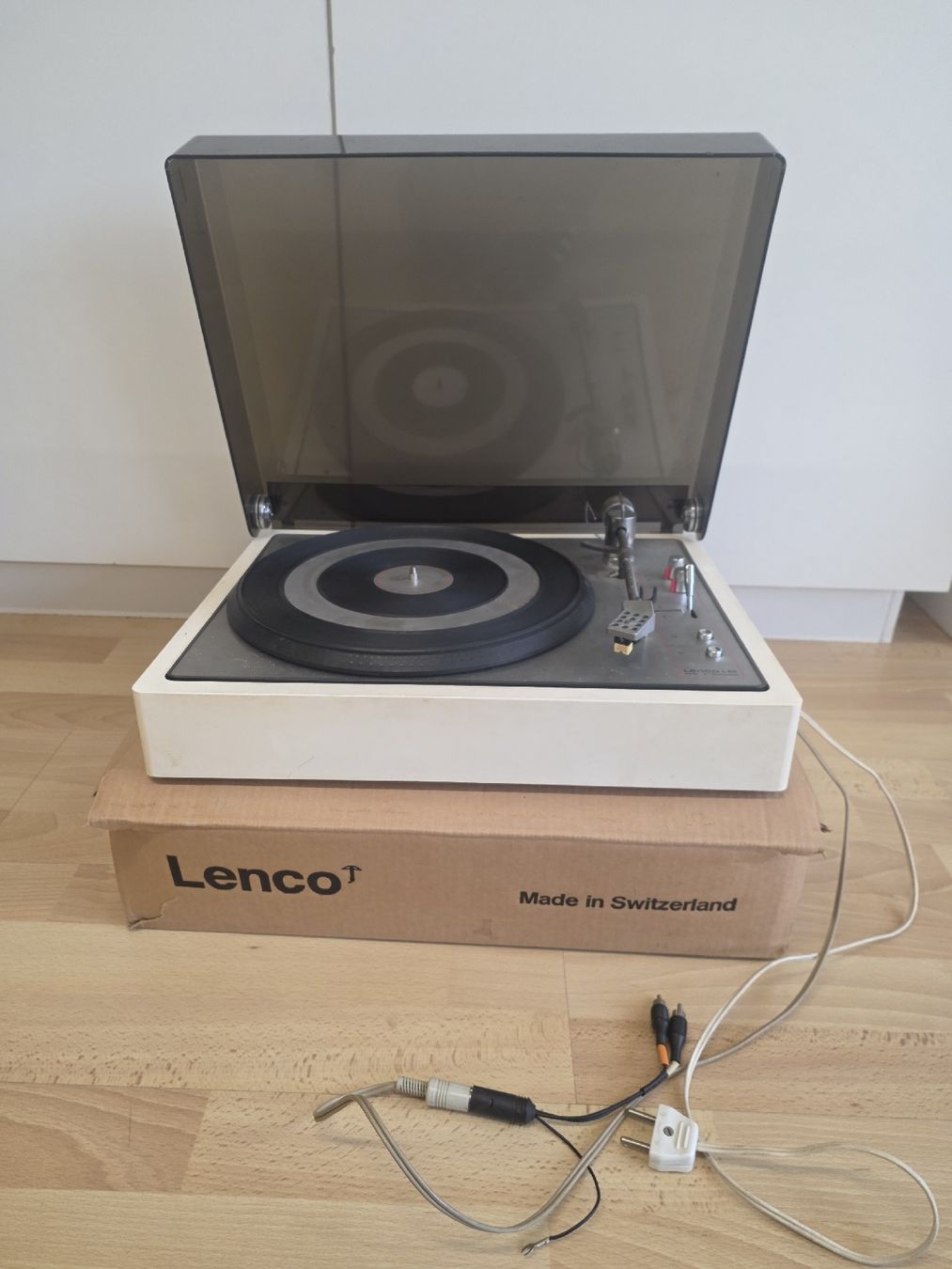 Lenco Giradischi: Lenco L85 Plattenspieler mit Originalkarton – Usato da Rieden AG venduto da RuvensBrocki 1