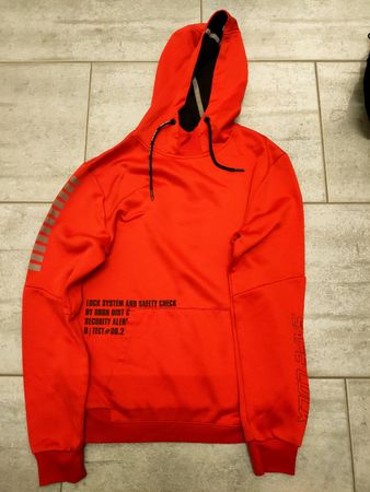 Roter Hoodie, Grösse 14-16 jährige