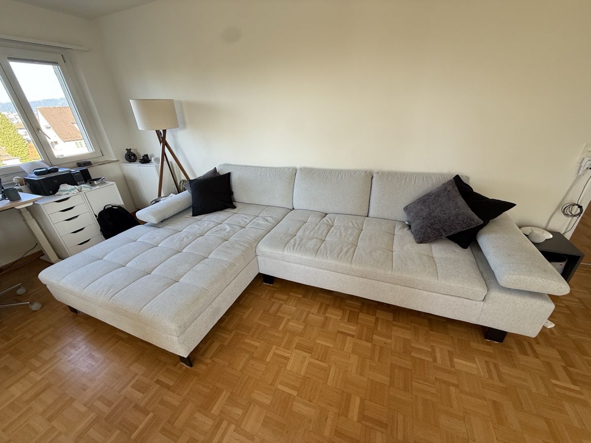 Divani: King Corner Sofa light grey fabric slightly used – Usato da Küsnacht ZH venduto da for_xz5k
