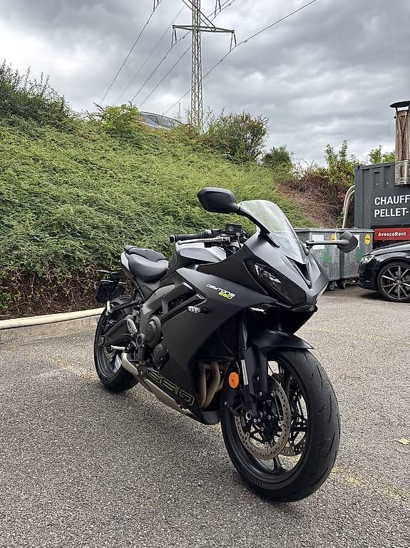 Triumph Strada: Triumph Daytona 660  2024 – Usato da Cottens venduto da tsi_lyt2 1